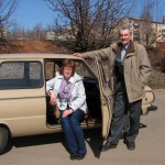 040_Васильев_16_Прощание с Запорожцем. Я с женой 2005